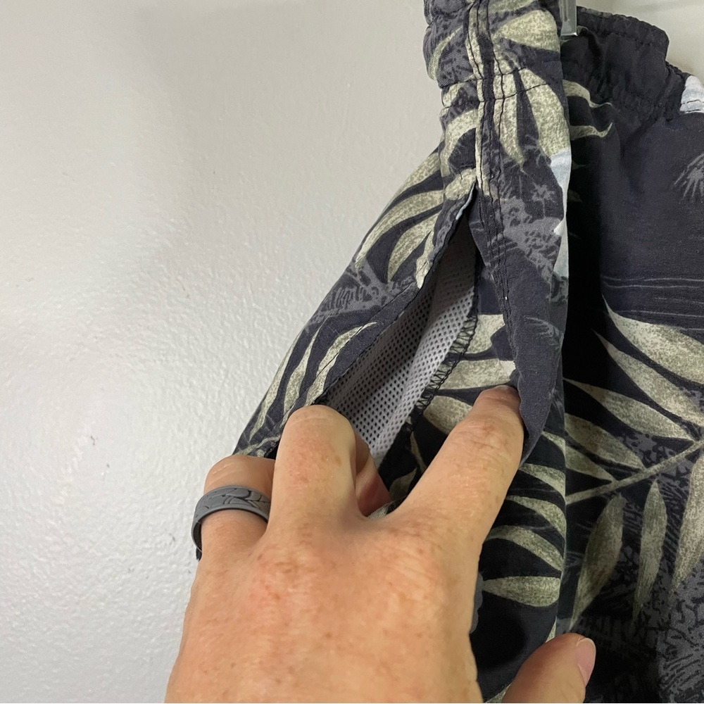 Breakwater Bay Vintage Tropical Leaves Flower Summer Vacation Swim Trunks Large - Picture 7 of 7